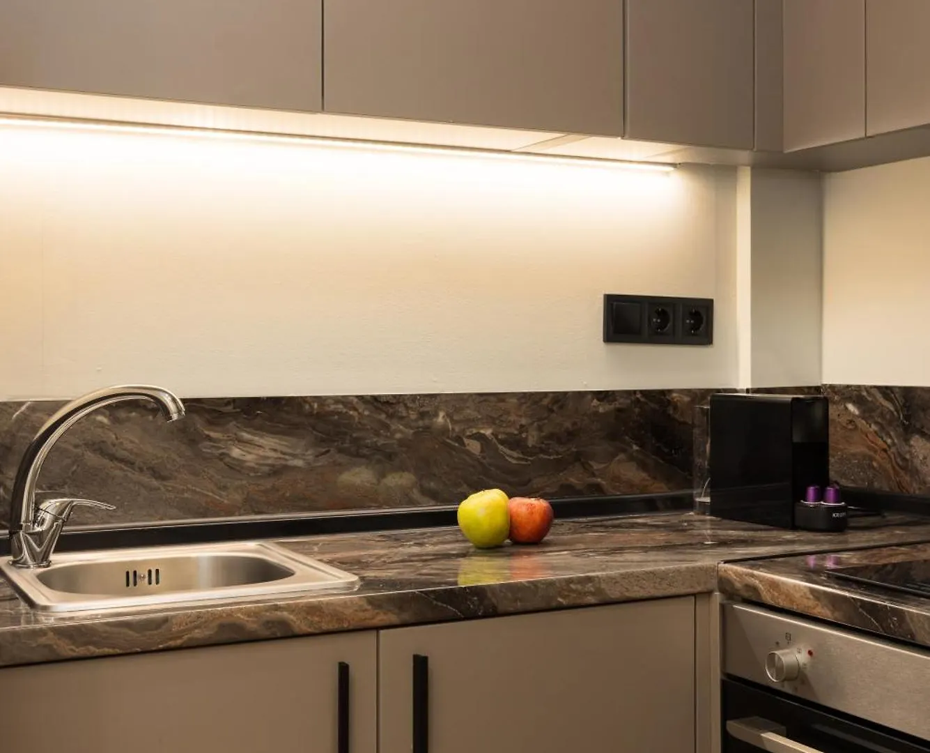 Ermou Boutique Suites By Nest Thessaloniki Greece