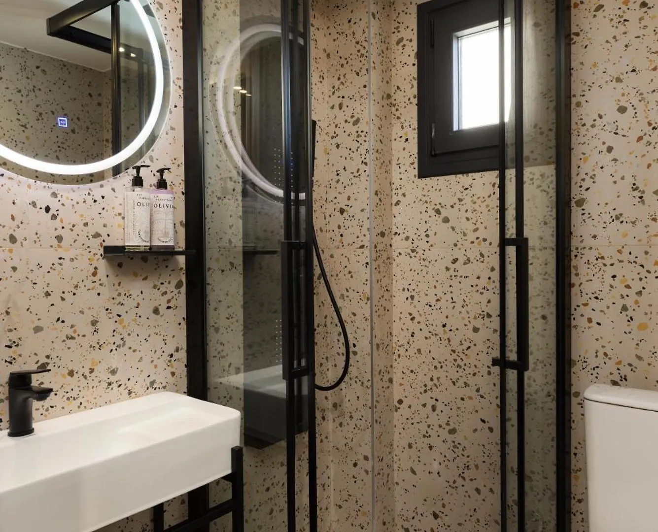 Ermou Boutique Suites By Nest Thessaloniki